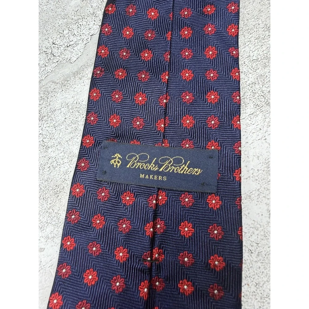 Brooks Brothers‎ 100% Silk Tie Mens One Size Blue Floral Medallion Necktie USA